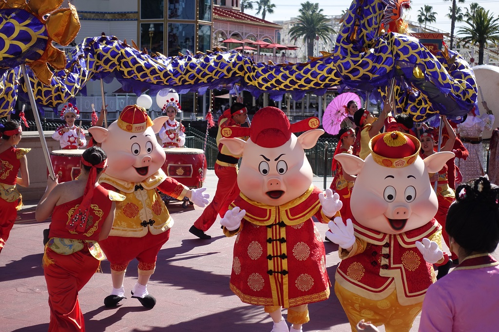 Mulan's Lunar New Year Procession Disney California Adventure